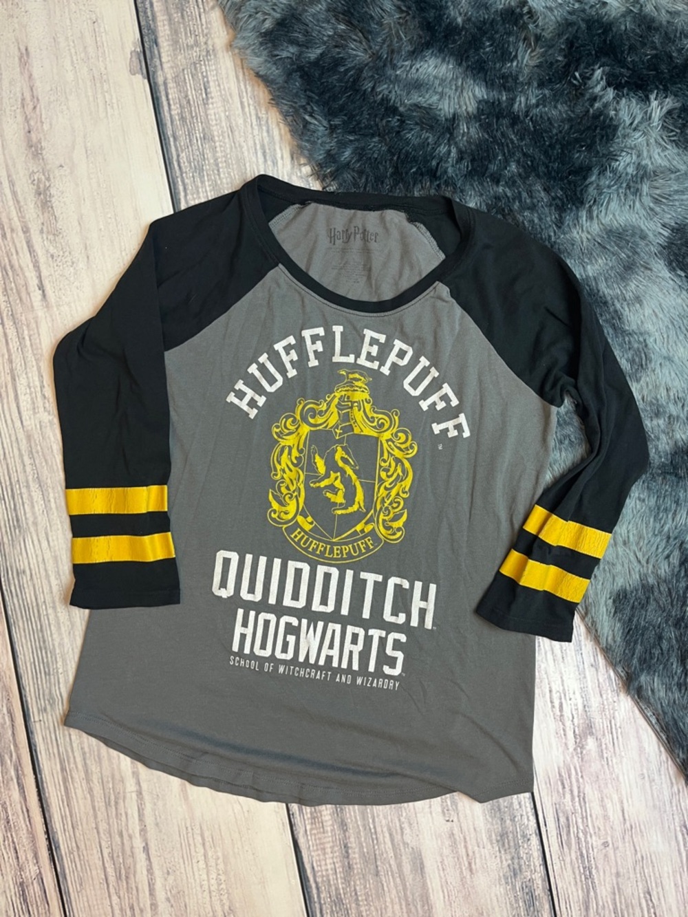 Harry Potter Hufflepuff Quidditch Raglan Tee - Gray, Black & Yellow